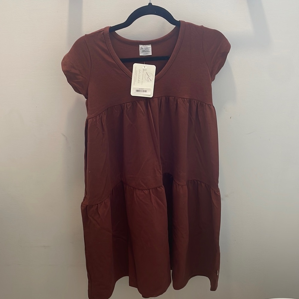 Brand new with tag size XS from a Canadian brand called Jax & Lennon